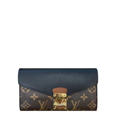 Кошельки Louis Vuitton .